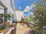Dachterrasse nach Osten - SITULI: Exklusives Indoor-Outdoor-Living in Schwabing mit Dachterrasse und Loggia