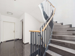 Treppenhaus - SITULI: Exklusives Indoor-Outdoor-Living in Schwabing mit Dachterrasse und Loggia