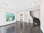Treppenhaus - SITULI: Exklusives Indoor-Outdoor-Living in Schwabing mit Dachterrasse und Loggia