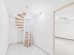 Treppe ins Souterrain - SITULI: Helle 3-Zimmer-Erdgeschosswohnung mitten in Herrsching