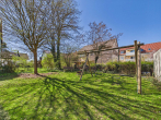 Gemeinschaftsgarten - SITULI: Familienfreundliches Dachgeschoss – 4 Zimmer mit besonderem Flair in Toplage Lohhof