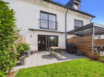 Terrasse am späten Vormittag - SITULI: Top ausgestattetes Reihenmittelhaus in Vaterstetten