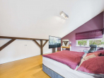 Elternschlafzimmer - SITULI: Einfamilienhaus mit Galerie und viel Platz in ruhiger Lage nahe dem See
