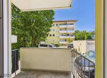 Küche Balkon - SITULI: Attraktive 2-Zimmer-Wohnung mit Templer-Kloster-Blick und Isarnähe