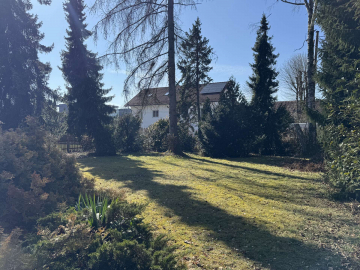 SITULI: Großzügiges Grundstück für ein Einfamilienhaus oder zwei Doppelhaushälften, 85630 Grasbrunn, Grundstück