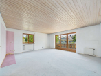 Großes Schlafzimmer mit Balkon - SITULI: Geräumige Doppelhaushälfte mit großem Garten und viel Nutzfläche