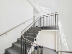 Treppenhaus - SITULI: Moderne 3,5-Zimmer-Dachgeschosswohnung mit herrlicher Dachterrasse