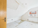Schlafzimmer 2 - SITULI: 5-Zimmer-Dachgeschosswohnung mit viel Potenzial nahe Deutschem Museum